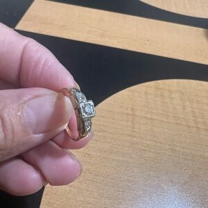 14K Gold Ring vintage With 5 Diamonds